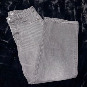Old Navy Women's Straight Leg Jeans in Gray
